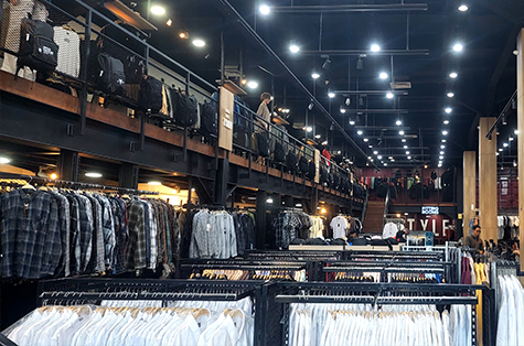 Diskon s.d. 20% tukar Livin’po...