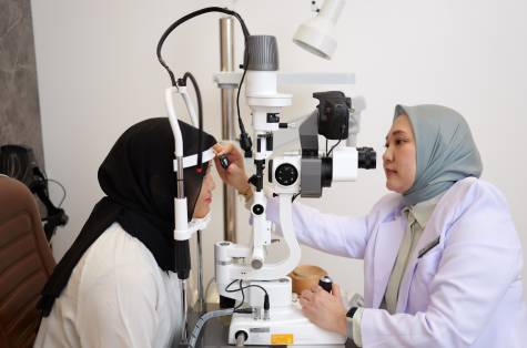 Grand Opening Klinik IEC Eye C...
