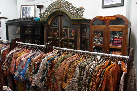 Diskon Rp30 ribu di Batik Pusa...